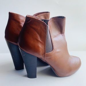 Steve Madden Girl Brown Booties
